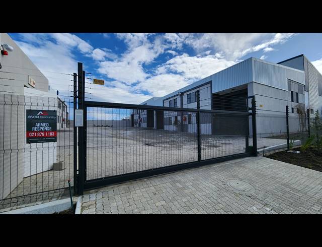 132M² WAREHOUSE FOR SALE IN RIVERGATE